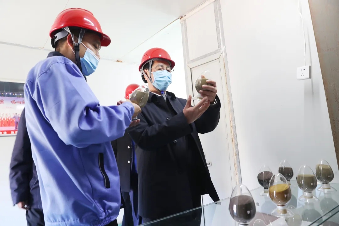 省檢察院檢察長(zhǎng)段文龍到分包企業(yè)調(diào)研